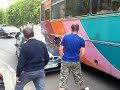 skandal.zt.ua Туристический автобус припер Ланос-такси