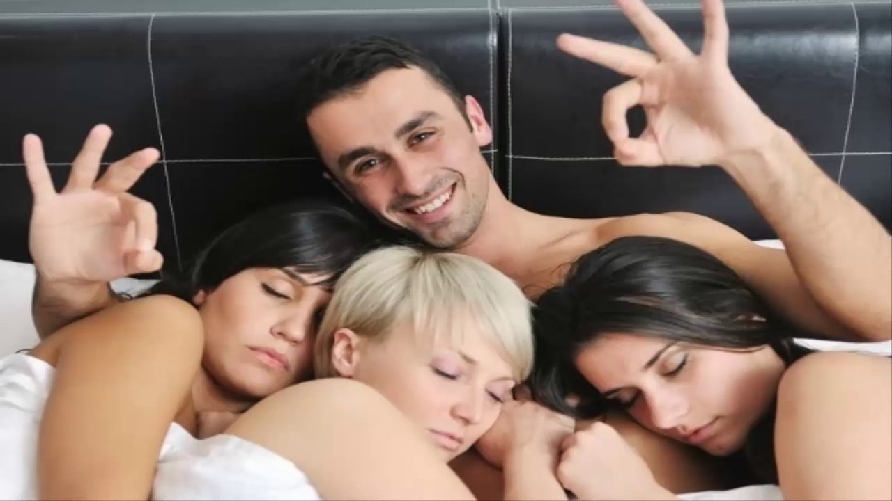 Две брюнетки устроили групповуху с чернокожим - секс порно видео