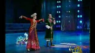 Uyghur folk song & dance (Ay hinim suzuk chiray)