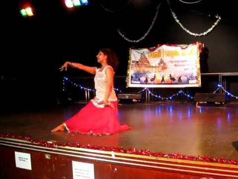 Dhivya akka dance (radhe manathil) - tamil new year 2011