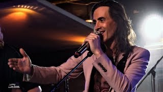 Nuno Bettencourt And Gary Cherone At Soundcheck Live Take 62 Nuno Bettencourt And Gary Cherone At Soundcheck Live Take 62