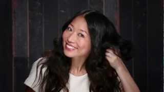 How To Style Smooth Waves | Bumble and bumble.