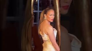 Den Glamour Jennifer Lopez