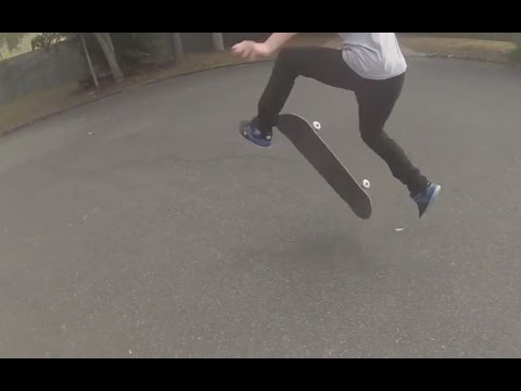 AWESOME KICKFLICK SKATE SUPPORT