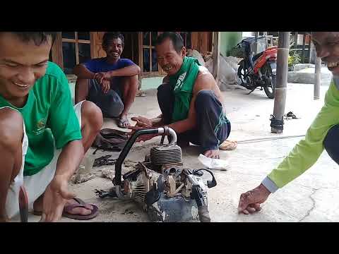 LAGI LIHAT DANDANI SENSO KAYU DEPAN RUMAH