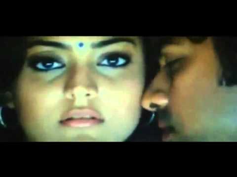 Indian girl hot scene at internet cafe