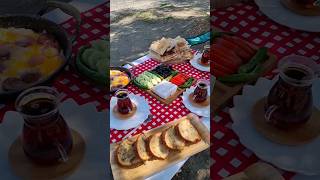 Manzara Eşliğinde Kahvaltı