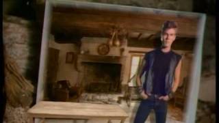 Video Cry wolf A-ha
