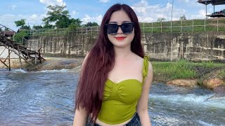 Pom Lawv Poj Niam Ko Paum Qaus Tawv2 Thiaj Aim Zoo2 Nyob