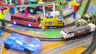 Kereta Api Tayo Bus Merah Gani Butuh Bantuan Di Dorong Oleh Lani Hingga Sampai - Drama Kereta Api