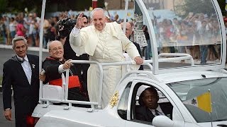 Papa Küba Ziyaretine Başladı