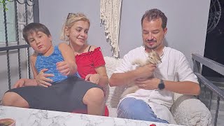 Oğlum Geldi̇ Saçimi Boyattim Ai̇le Kahvaltisi