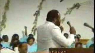 Watch Marvin Winans I Wont Complain video