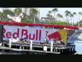 Foto pequena Red Bull Flugtag 2010 - Long Beach - Flight Highlight Reel