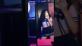 Jiji Plays Tiktok