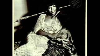 Watch Deniece Williams We Have Love For You video
