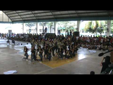 Party Rock on the Floor remix- Swagnificent Seniors(4th year...