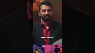 Erşan Kuneri -Kahkaha Seslerini Duyan Babamın Odaya Girişi Agetroune