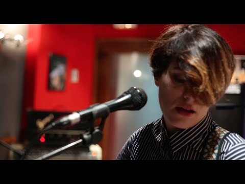 TRIÁNGULO DE AMOR BIZARRO - NUESTRO SIGLO FNORD (LITTLE CANYON SESSION)