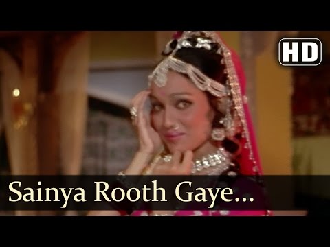 Sainya Rooth Gaye - Mujra - Asha Parekh - Main Tulsi Tere Aangan...