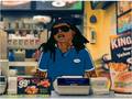 LIL Wayne works @ burger king Video