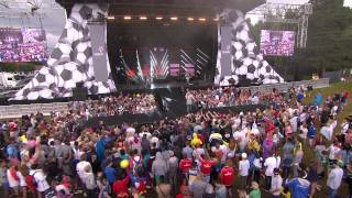 Watch Niko Make The World Go Round video