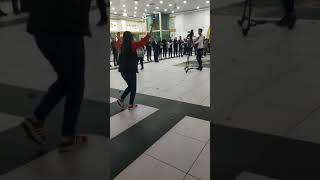 Halayi̇n Hakki̇ni̇ Veren Ki̇z Di̇yarbaki̇r
