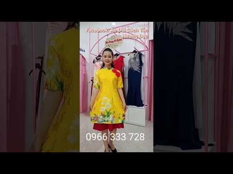 Áo dài cách tân Gấm màu Vàng mặc đi chơi Tết, đám cưới