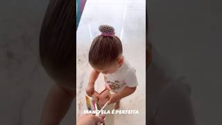 Veja A Reação Da Maria Flor Recebendo O Presente