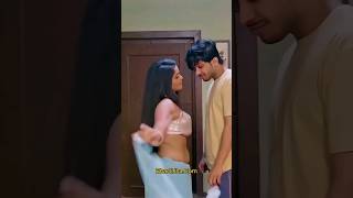 Hot Desi Aunty Removing Saree