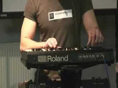 Roland SH-09 in Prague