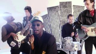 Watch Theophilus London Rio Ft Menahan Street Band video