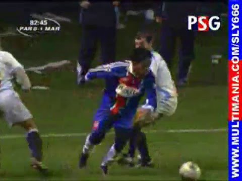 VIDEOS DE RONALDINHO VS KAKA videos de ronaldinho vs kaka: