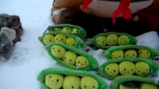 Toy Story 3 Peas In The Pod-Peas With Inflatable Rudolph On Xmas