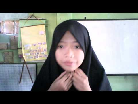 cara memakai hijab versi anak sekolah cara memakaicara memakaijilbab segi empatuntuk anakcara memakaicara memakaijilbab segi empatuntuk anaksekolahulasan singkat www.FesyenMuslimah.Com.