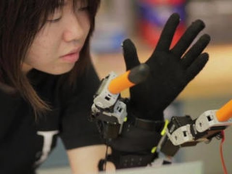 Crave - Give yourself a helping hand with MIT's robot glove, Ep. 167
