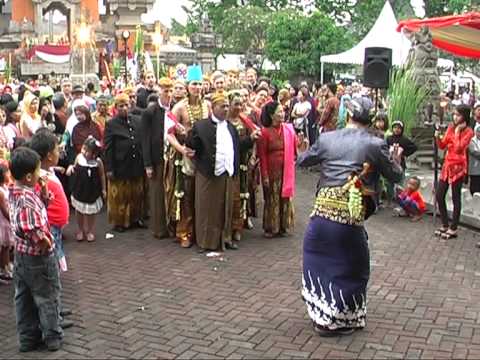 1125 Javanese Wedding Ceremony Zani and Renat in TMII Jakarta