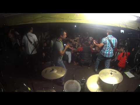 Dalevuelta - Frustracion (Vivo, Salón Imperial 2015) Dalevuelta - Frustracion (Vivo, Salón Imperial 2015)