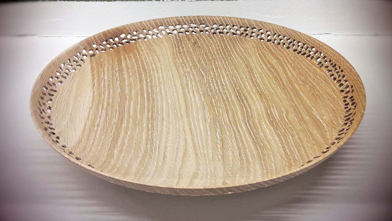 Woodturning and curve an oak platter !