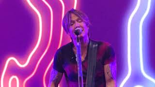 Watch Keith Urban Til Summer Comes Around video