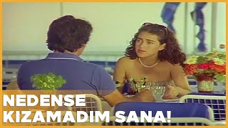 Çılgın Arzular Türk Filmi Ferdi, Leylanın Dikkatini Çekiyor