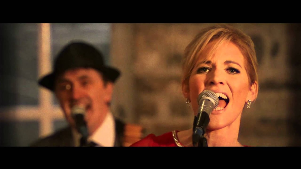 The Dionnes - Corporate & Festival Event Entertainment