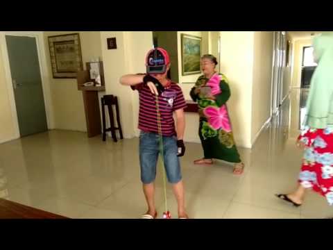 Mainan riview yoyo dark viper s Seri Diva | Eps 29 BermainSeri Diva | Eps 29 BermainYoyowww.kastarianimation.com www.kastarisentramedia.com Putu tidak diperbolehkan Mona ikut ...
