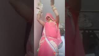 Saree Navel Dance