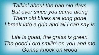Watch Kenny Chesney Life Is Good video