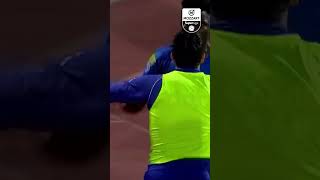 W38_m90a2kE Video Image