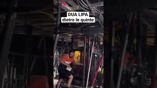 Dua Lipa Dietro Le Quinte Del Concerto