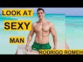 Mira a SEXY hombre bailar😍 Watch and die with this sexy man's dance. 性感的拉丁男人跳舞 😋Rodrigo Romeh