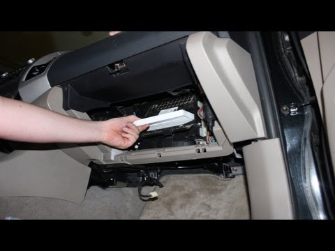 2004 Acura  on How To Replace Your Cabin Air Filter Toyota Tacoma