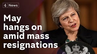 Mass cabinet resignations over May?s Brexit deal